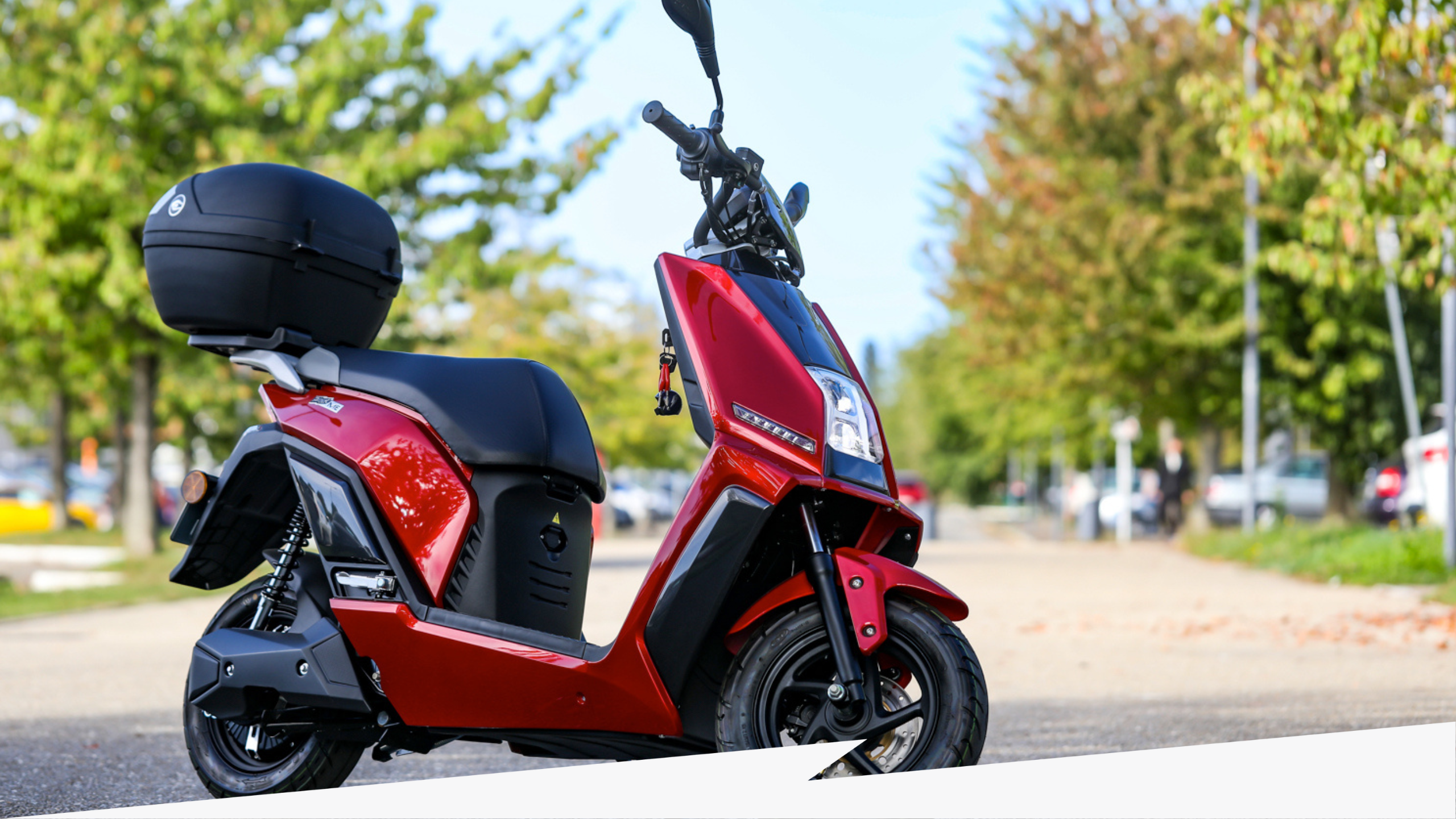 Et si le scooter électrique était l'élément qui manquait à votre camping-car pour vraiment pouvoir partir à l'aventure !